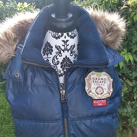 PINK Victoria's Secret Jackets & Blazers - Pink Victoria Secrert Are We There Yet? Puff Vest